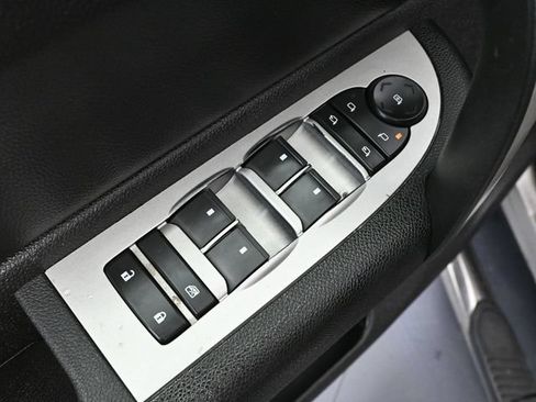Used 2009 Chevrolet Silverado 1500 LT w/ Power Pack Plus AWD/4WD image 18