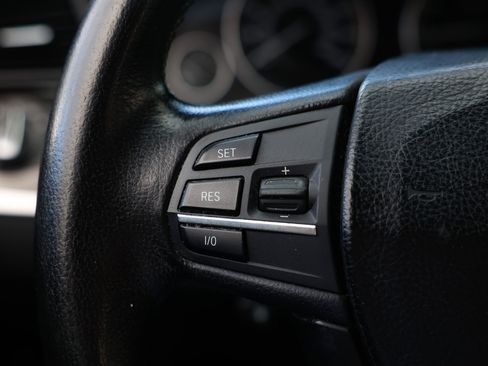 Used 2011 BMW 528i Sedan image 26