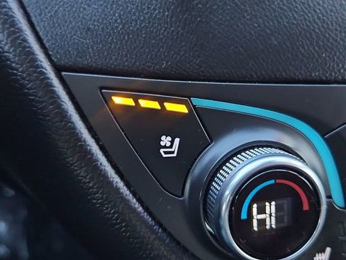 Used 2024 Chevrolet Malibu LT image 44