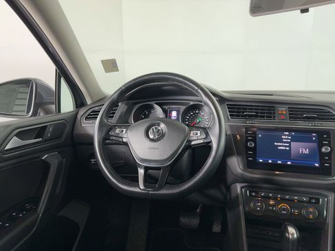 Used 2019 Volkswagen Tiguan SE image 25