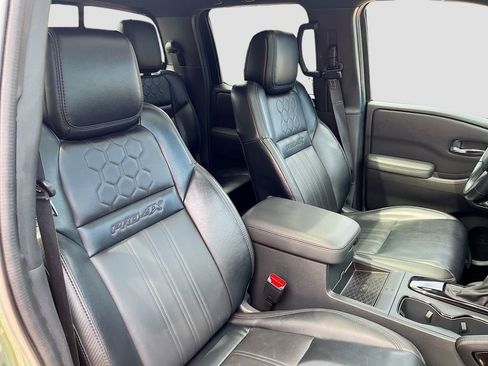 Used 2022 Nissan Frontier PRO-4X w/ Pro-4X Premium Package AWD/4WD image 29