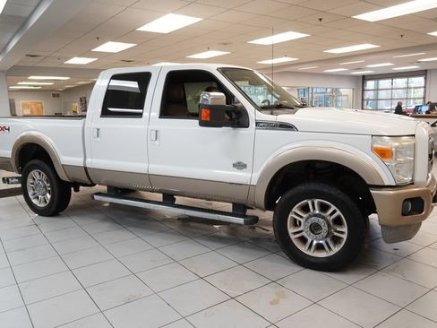 Used 2011 Ford F250 King Ranch w/ King Ranch w/Chrome Pkg AWD/4WD image 13