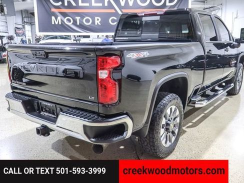 Used 2022 Chevrolet Silverado 2500 LT w/ Convenience Package image 4