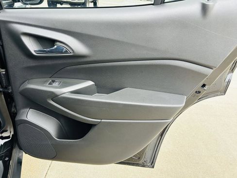 Used 2024 Chevrolet Trax LT w/ Driver Confidence Package image 28