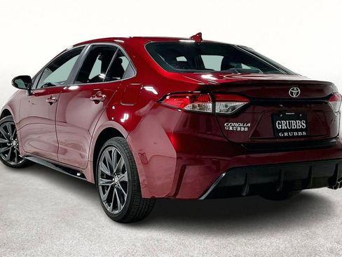 Used 2025 Toyota Corolla SE image 14