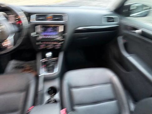 Used 2017 Volkswagen Jetta SEL image 18