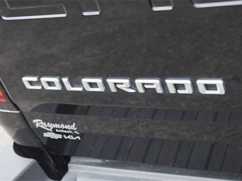 Used 2022 Chevrolet Colorado Z71 image 16