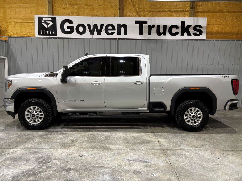 Used 2022 GMC Sierra 2500 SLE w/ SLE Value Package; AWD/4WD image 2