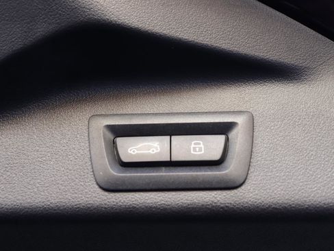 Used 2025 BMW X5 xDrive40i w/ Premium Package image 19