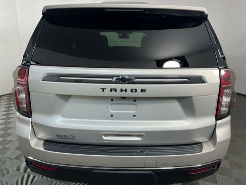 Used 2022 Chevrolet Tahoe Z71 w/ Luxury Package AWD/4WD image 15