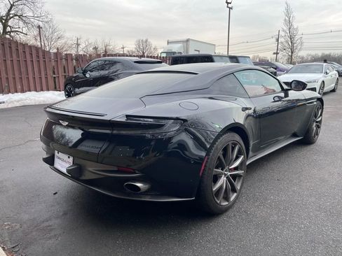 Used 2018 Aston Martin DB11 V12 RWD image 6