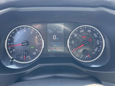 Used 2019 Toyota RAV4 XLE Premium w/ Cold Weather Package FWD image 21