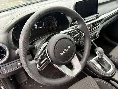 Used 2023 Kia Forte LXS FWD image 10