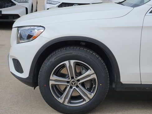 Used 2019 Mercedes-Benz GLC 300 4MATIC image 10