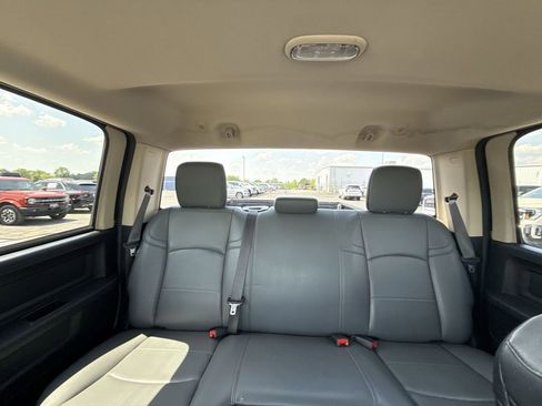 Used 2019 RAM 2500 Tradesman w/ Chrome Appearance Group AWD/4WD image 28