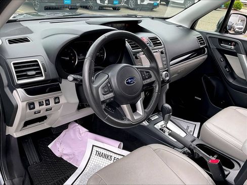 Used 2017 Subaru Forester 2.5i Limited AWD/4WD image 8
