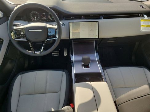New 2026 Land Rover Range Rover Evoque Dynamic SE image 18