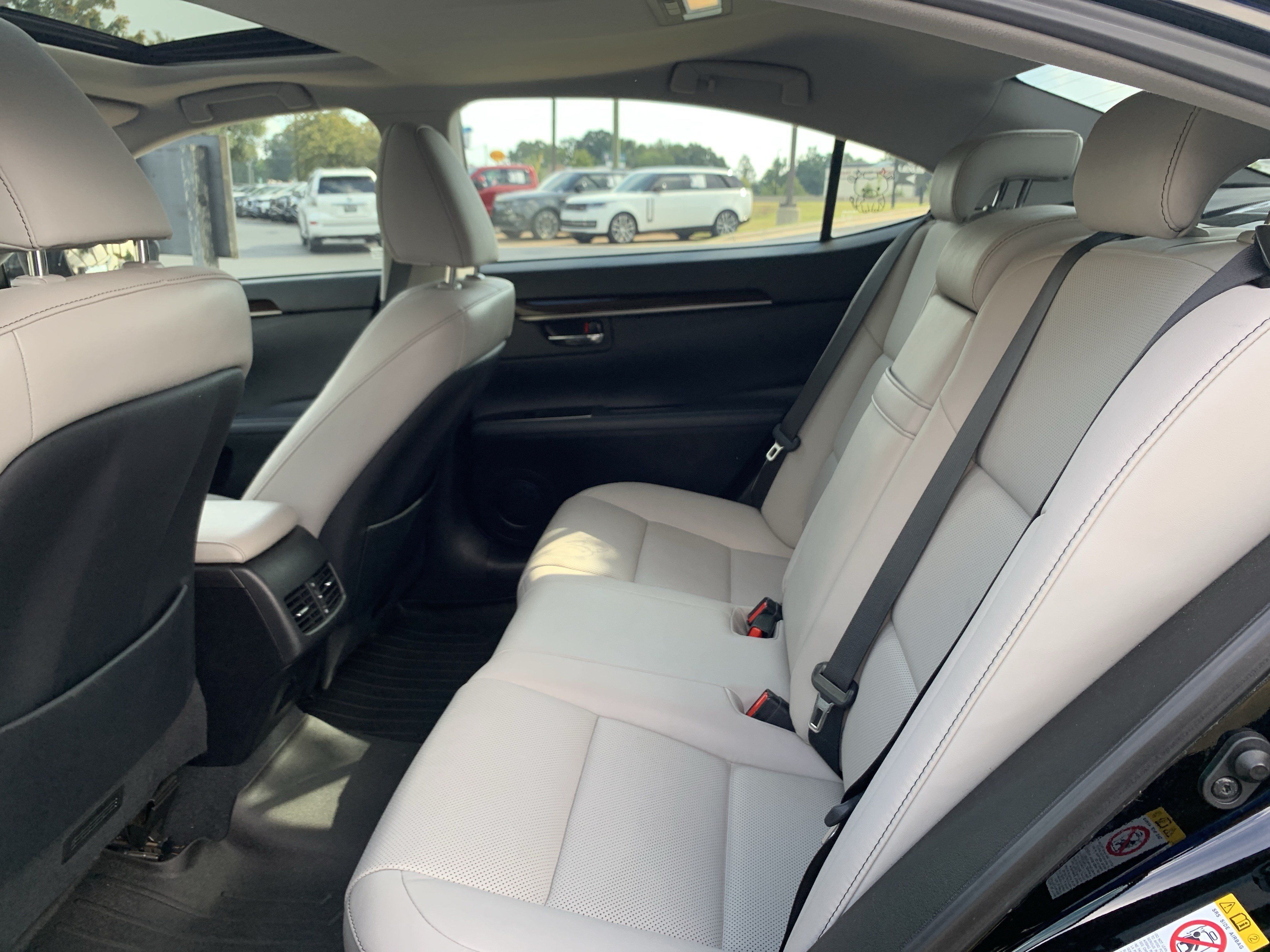 Used 2017 Lexus ES 350 w/ Premium Package FWD image 32