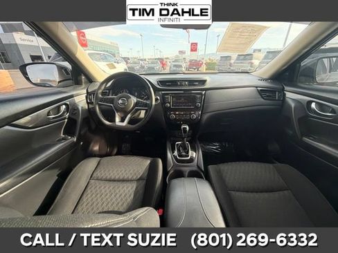 Used 2020 Nissan Rogue SV AWD/4WD image 2