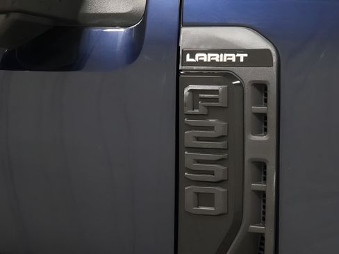 Used 2023 Ford F250 Lariat w/ Lariat Ultimate Package AWD/4WD image 36