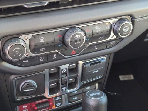 New 2026 Jeep Wrangler Rubicon image 18