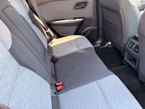 Used 2021 Nissan Rogue S FWD image 13