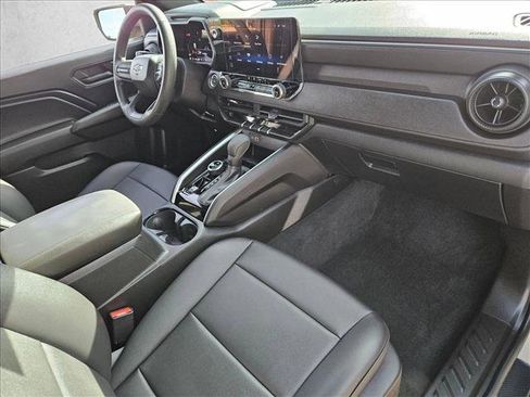 Used 2024 Chevrolet Colorado Trail Boss image 19