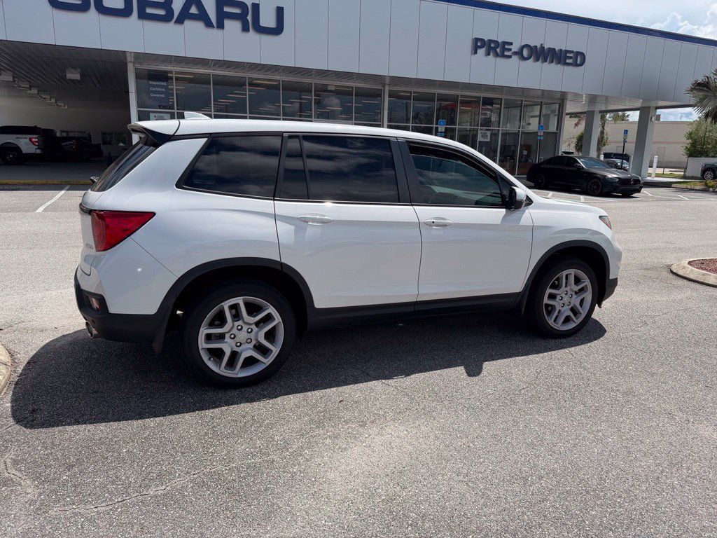 Used 2024 Honda Passport EX-L image 3