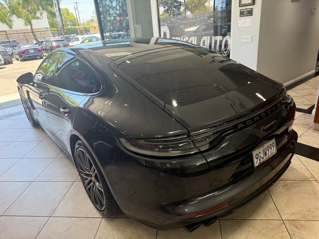Used 2023 Porsche Panamera image 6