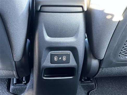 Used 2026 Hyundai Venue SEL image 17