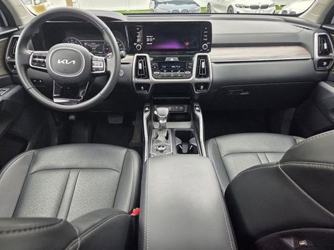 Used 2023 Kia Sorento S w/ Panoramic Sunroof Package AWD/4WD image 12