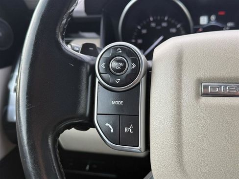 Used 2018 Land Rover Discovery SE AWD/4WD image 46