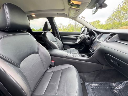 Used 2023 INFINITI QX50 Luxe AWD/4WD image 29