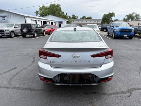 Used 2020 Hyundai Elantra SEL FWD image 22