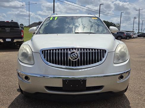 Used 2011 Buick Enclave CXL image 2