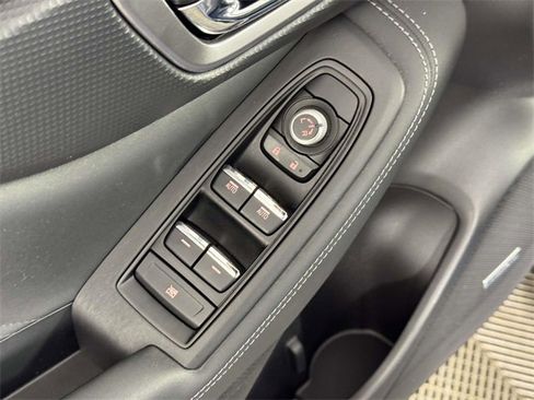 Used 2022 Subaru Forester Touring image 18