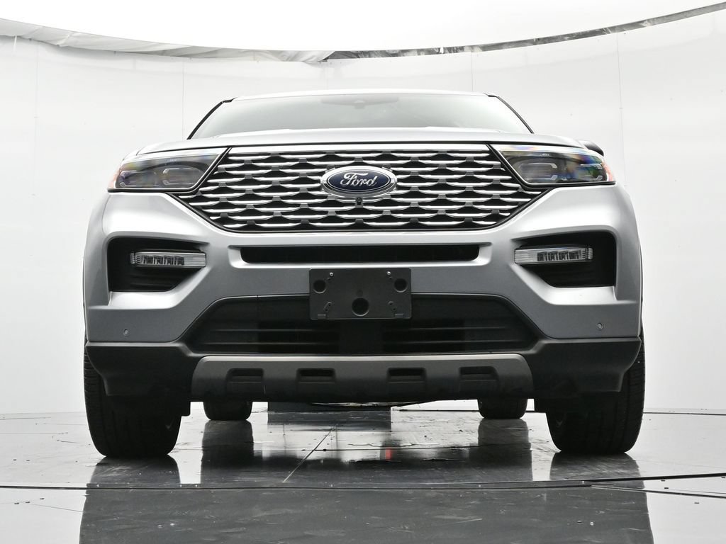 Used 2021 Ford Explorer Platinum w/ Equipment Group 601A AWD/4WD image 47
