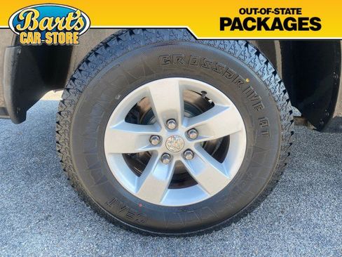 Used 2016 RAM 1500 Express AWD/4WD image 7