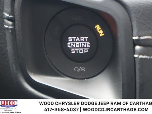 Used 2025 Jeep Gladiator Rubicon AWD/4WD image 19