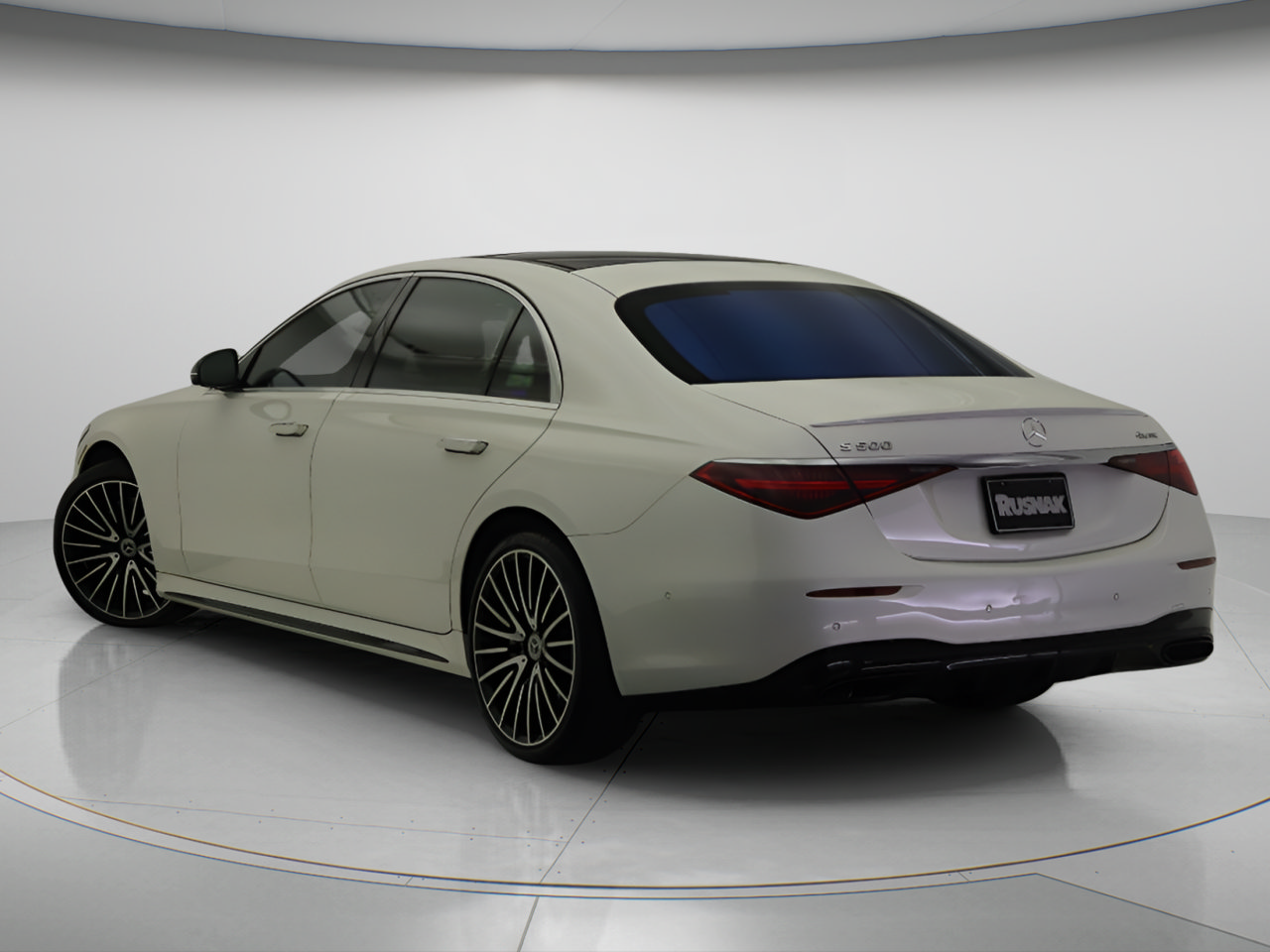 Certified 2022 Mercedes-Benz S 500 4MATIC image 2