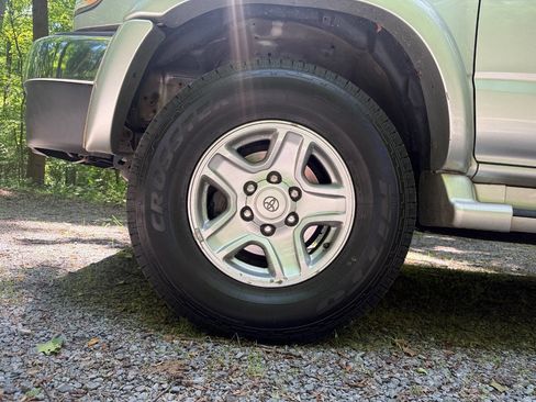 Used 2001 Toyota 4Runner SR5 AWD/4WD image 35