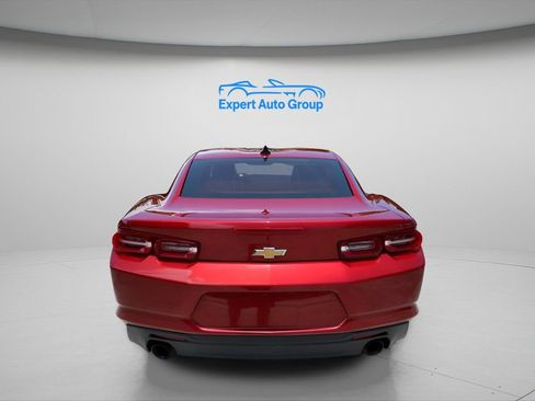 Used 2021 Chevrolet Camaro LT RWD image 9