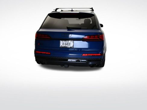 Certified 2025 Audi SQ7 Prestige AWD/4WD image 6