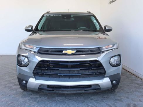 Used 2023 Chevrolet TrailBlazer LT FWD image 2
