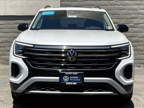 Used 2024 Volkswagen Atlas Peak Edition SEL image 2