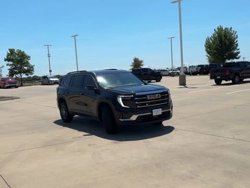 New 2025 GMC Acadia Elevation image 2