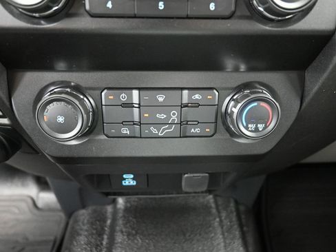 Certified 2022 Ford F250 XL w/ STX Appearance Package image 29