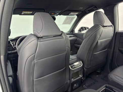 Used 2024 Lexus TX 500h AWD w/ Technology Package image 35