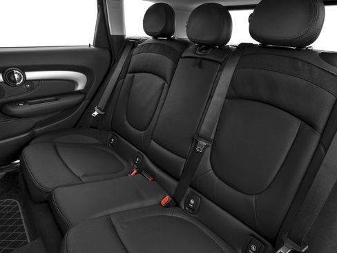 Used 2017 MINI Cooper Clubman w/ Premium Package image 14