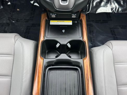 Used 2022 Honda CR-V Touring image 14
